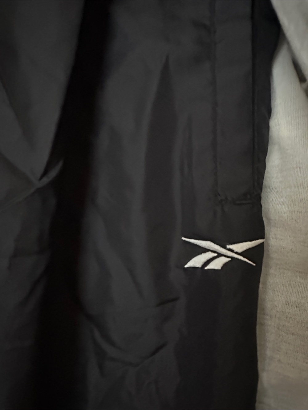 Reebok Black and Purple Two-Piece Windbreaker Tracksuit - Picture 8 of 11